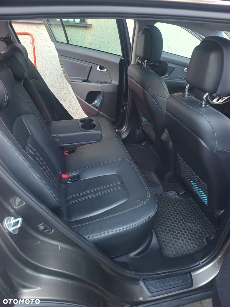 Kia Sportage 2.0 CRDI XL AWD - 12