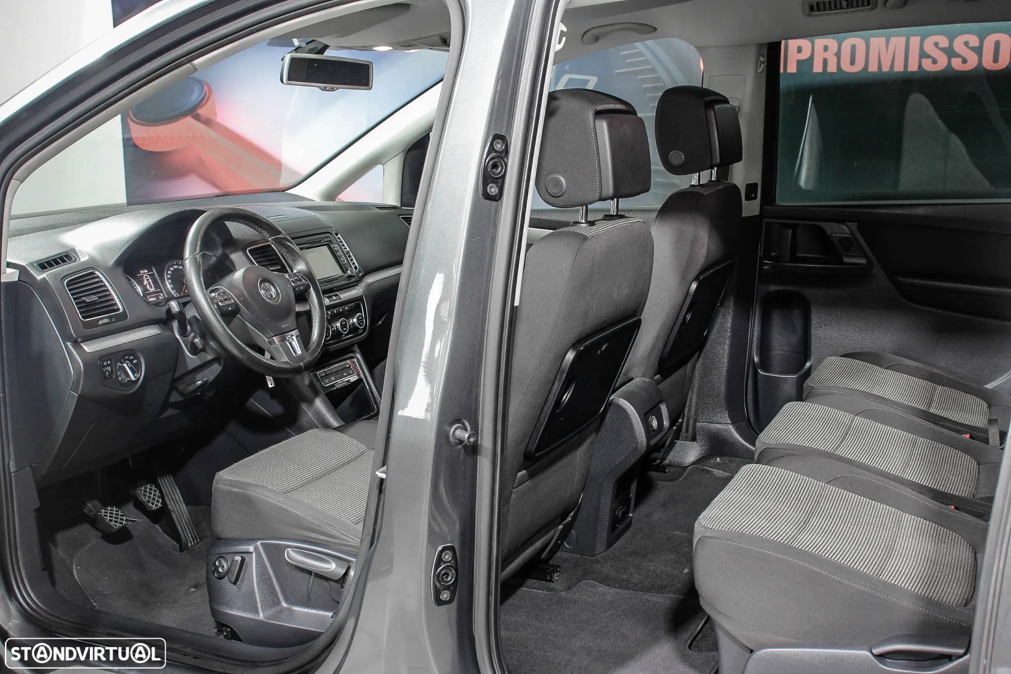 VW Sharan 2.0 TDI Confortline - 12