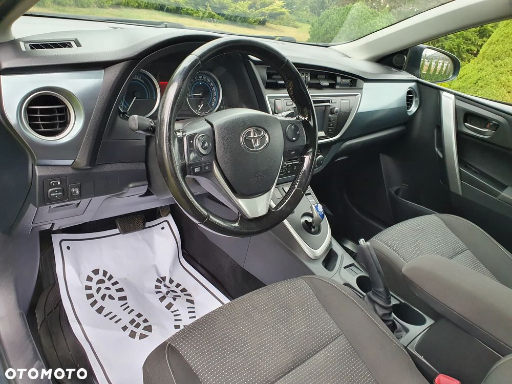Toyota Auris - 15