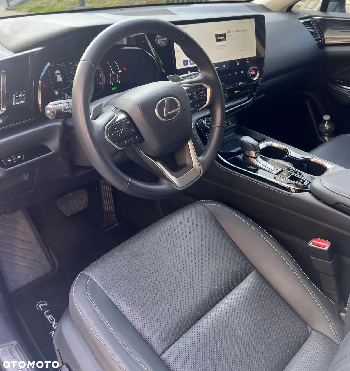 Lexus NX - 7