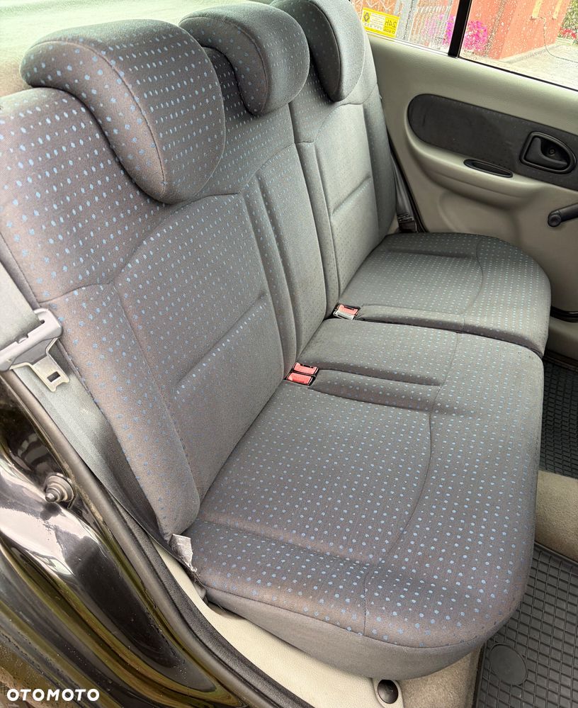 Renault Clio 1.2 16V Expression - 21