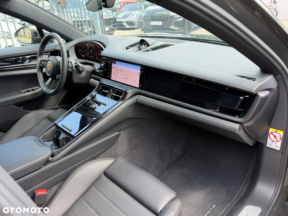 Porsche Panamera 4 E-Hybrid Executive - 35