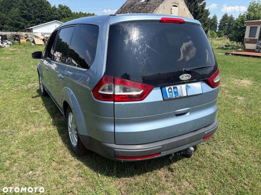 Ford Galaxy 2.0 Ghia - 3