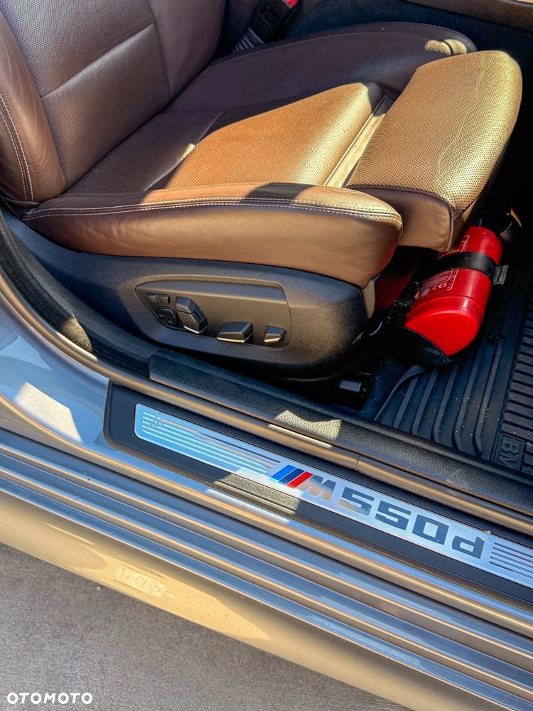 BMW Seria 5 M550d xDrive - 22