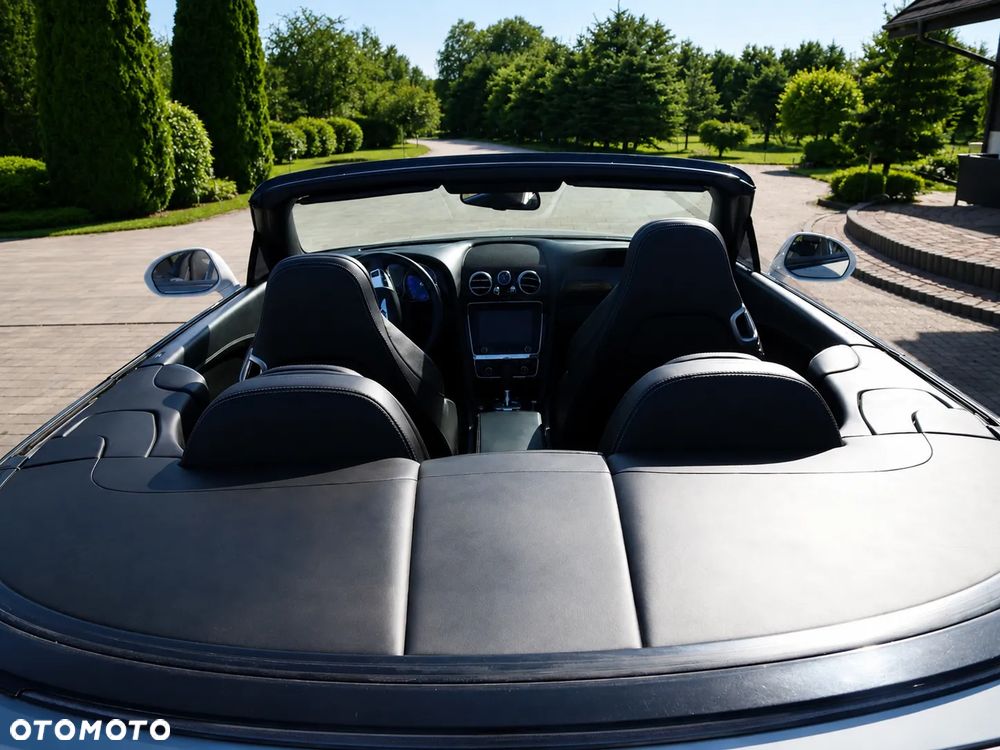 Bentley Continental GT V8 - 38