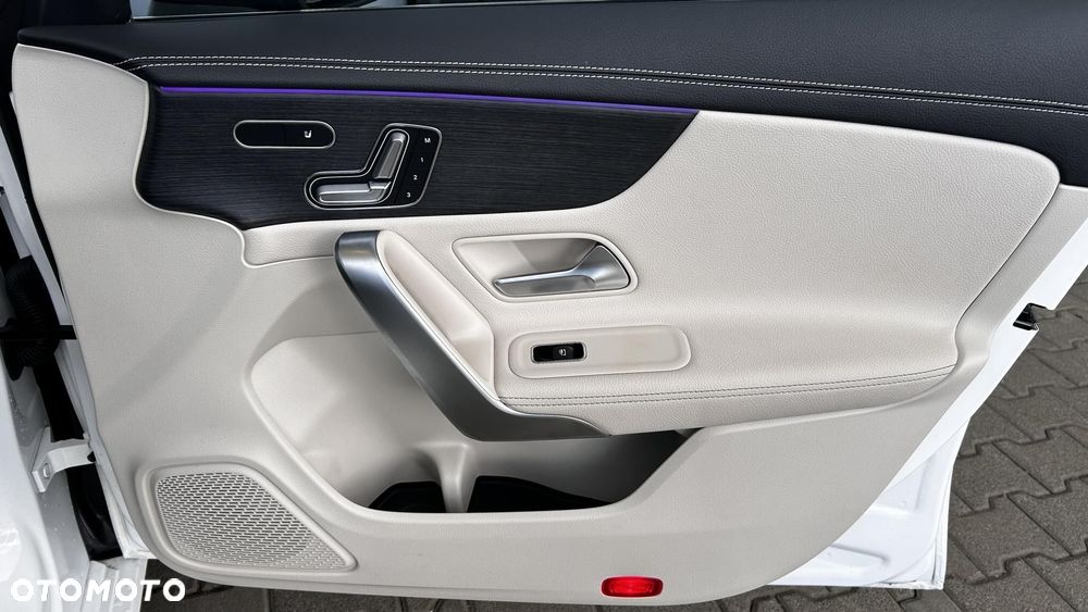 Mercedes-Benz CLA - 26