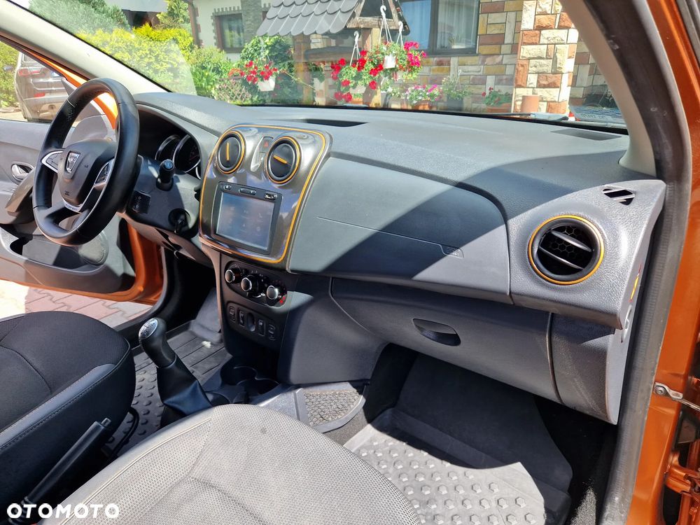 Dacia Sandero Stepway 0.9 TCe Laureate S&S - 24