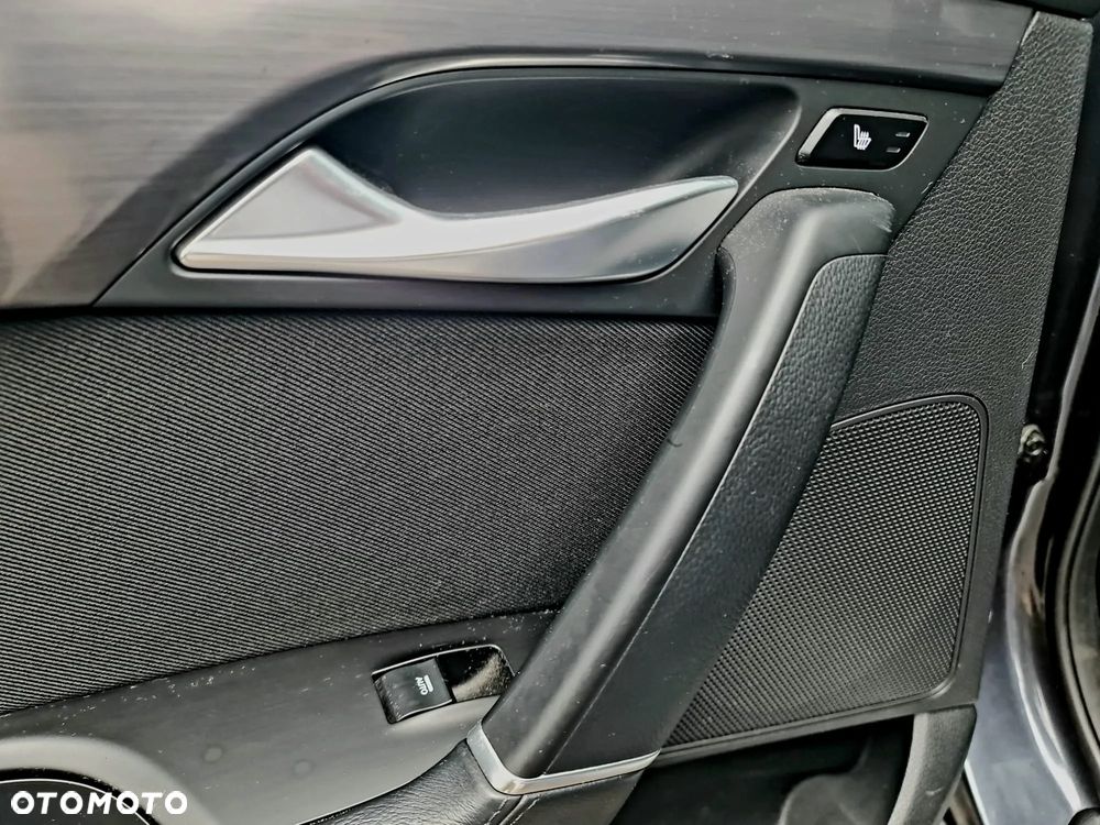 Hyundai i40 Kombi blue 1.7 CRDi DCT Premium - 26