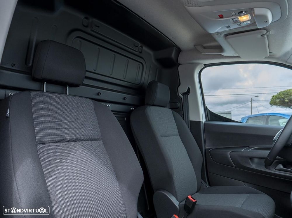 Peugeot Partner Premium - 23