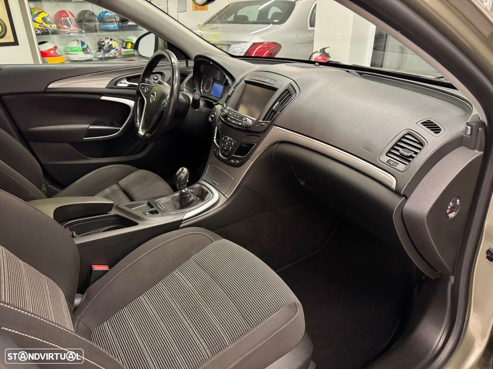 Opel Insignia 1.4 T Executive GPL - 21