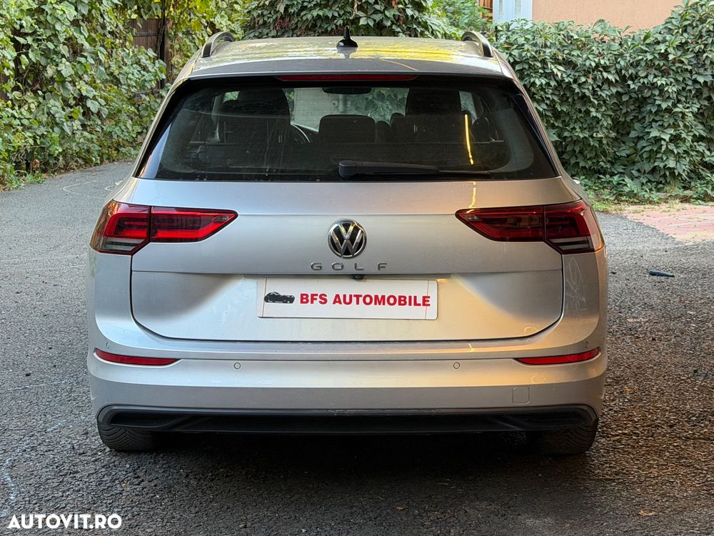Volkswagen Golf - 2
