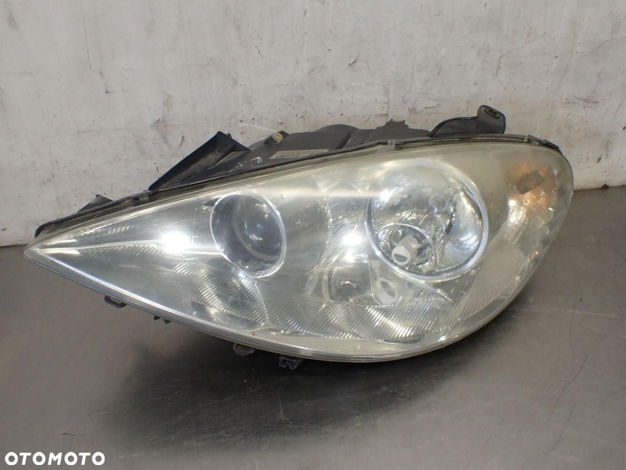 LAMPA LEWA PRZEDNIA SOCZEWKA PEUGEOT 807 2.2 89006375   1494308080 - 1
