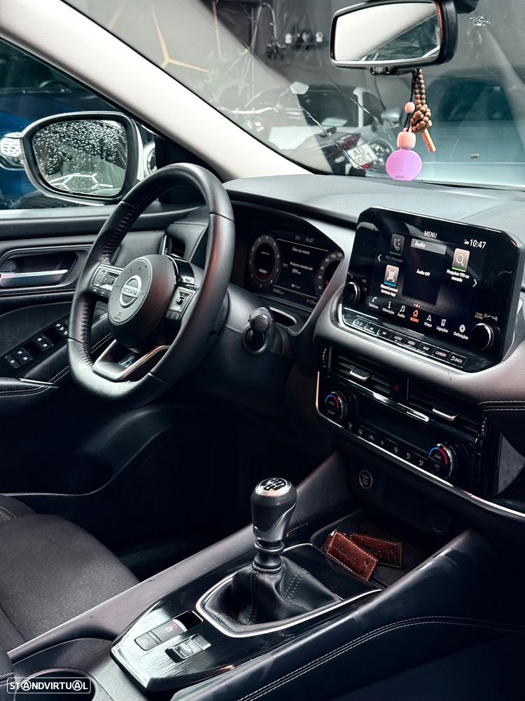 Nissan Qashqai 1.3 DIG-T MHEV Premiere Edition - 16