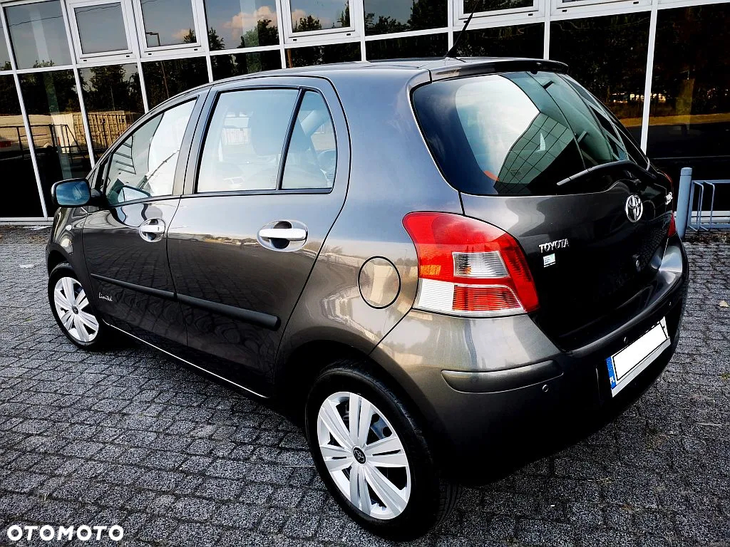 Toyota Yaris 1.33 Premium - 13