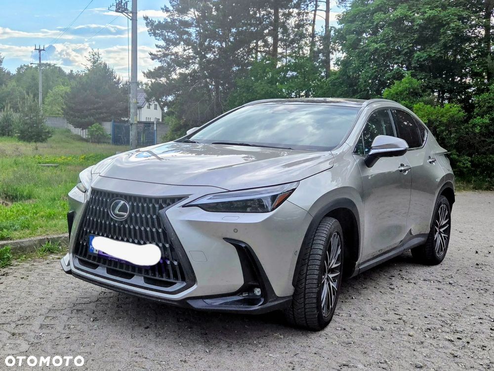 Lexus NX 350h Omotenashi AWD - 2