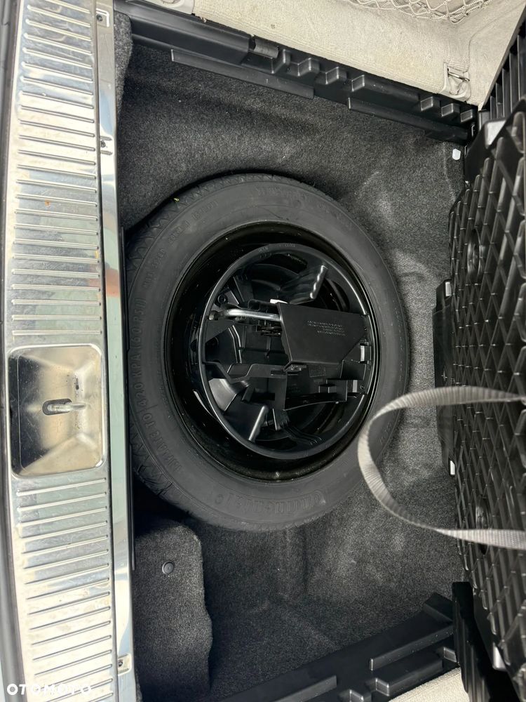 Mercedes-Benz Klasa E ver-300-bluetec-7g--tronic-elegance - 21