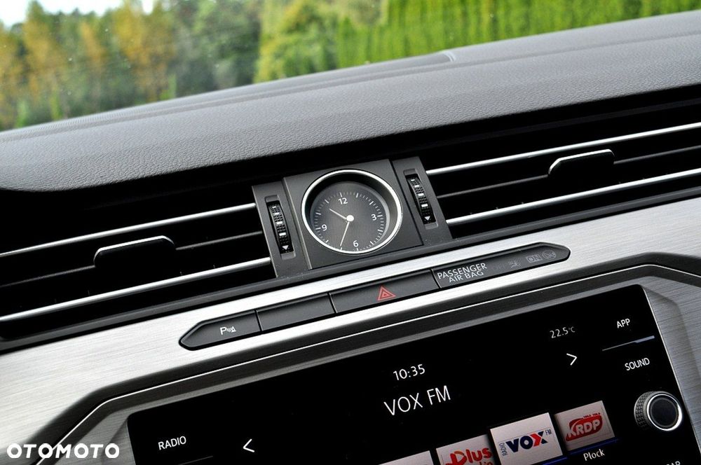Volkswagen Passat Variant 1.6 TDI (BlueMotion Technology) Trendline - 16