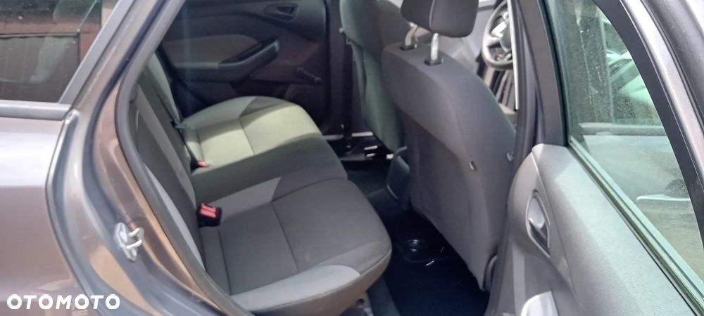 Ford Focus - 8