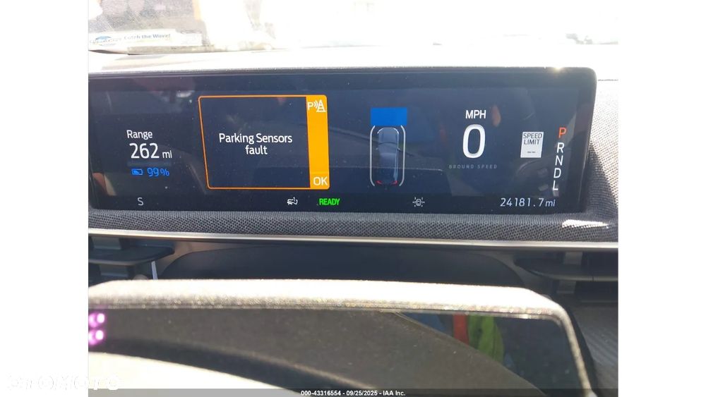 Ford Mustang Mach-E - 10