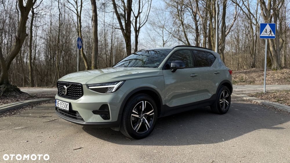 Volvo XC 40 B3 Plus Dark - 3
