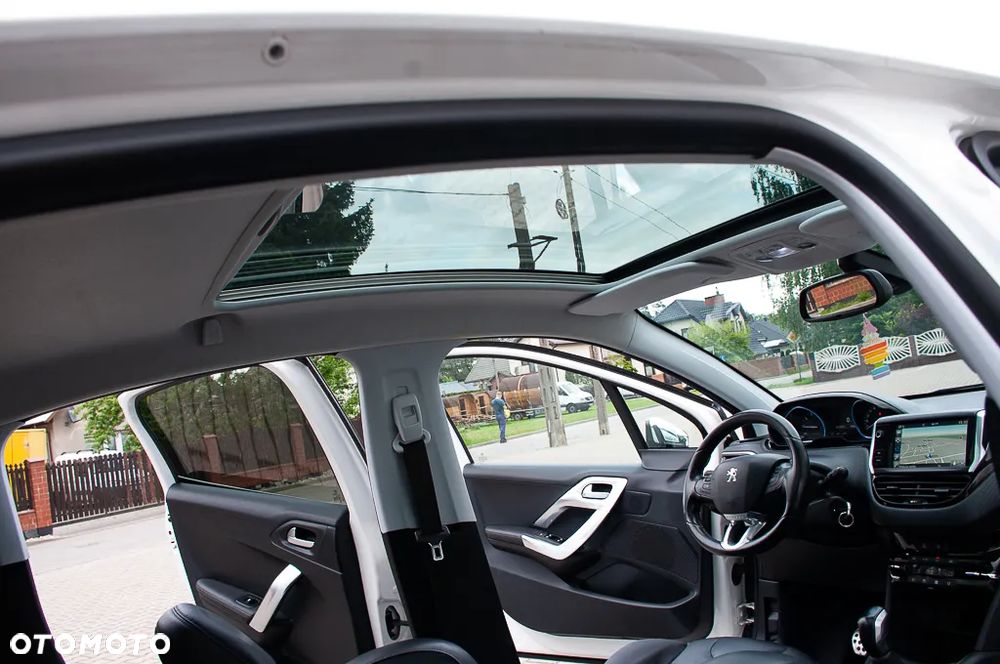 Peugeot 208 PureTech 110 Stop & Start Tech Edition - 29