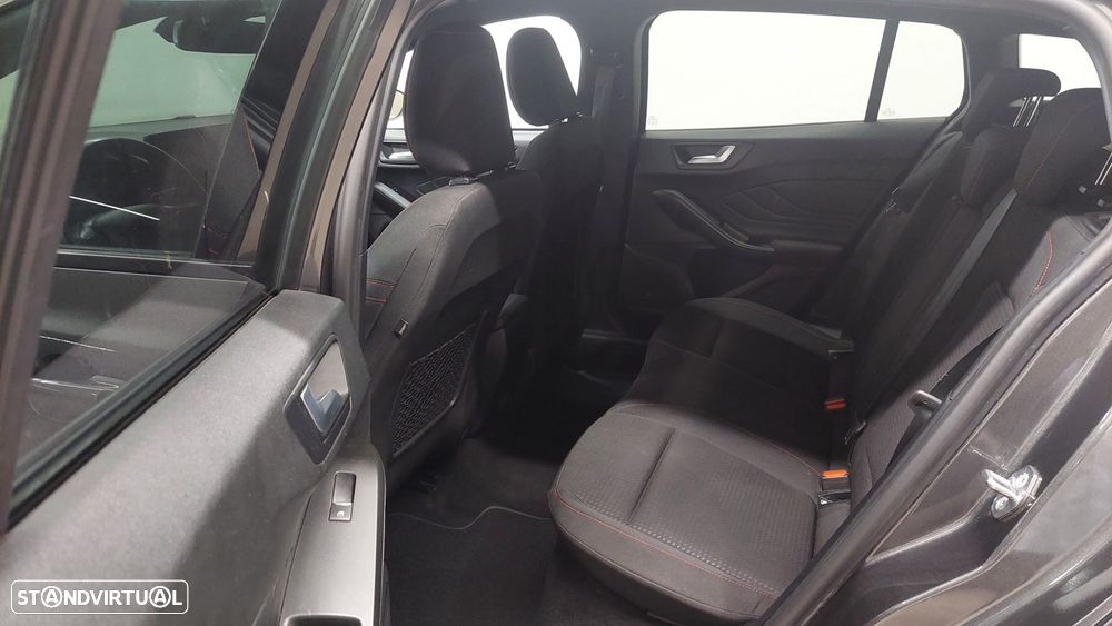 Ford Focus SW 1.0 EcoBoost MHEV ST-Line - 12