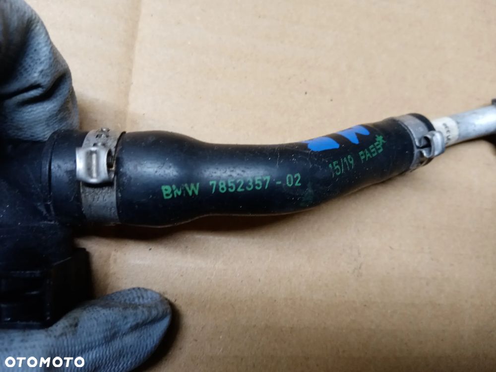 Przewód wąż rurka wody BMW M5 G30 F90 4.4 V8 7852357 - 5