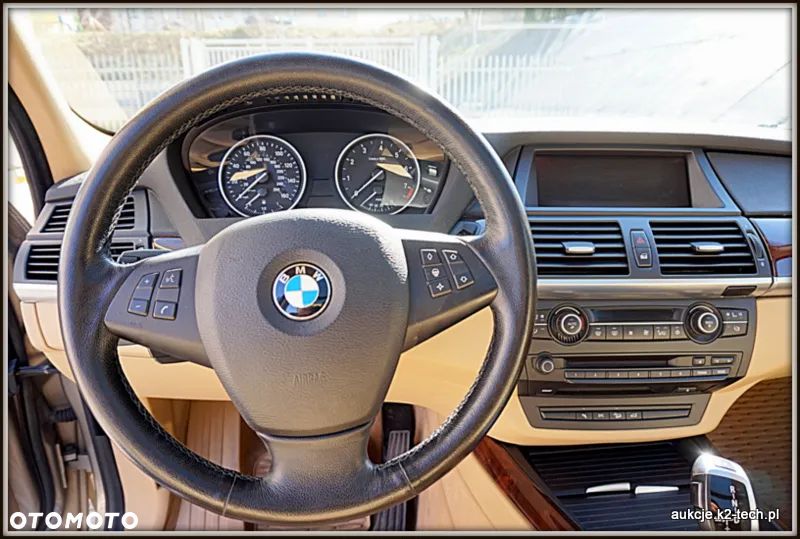 BMW X5 3.0si xDrive - 29