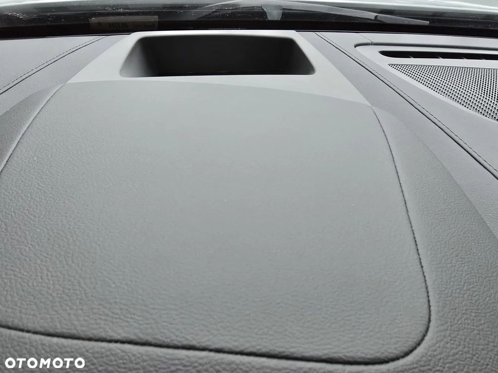 Volvo V90 T6 Recharge AWD Plus Dark - 24