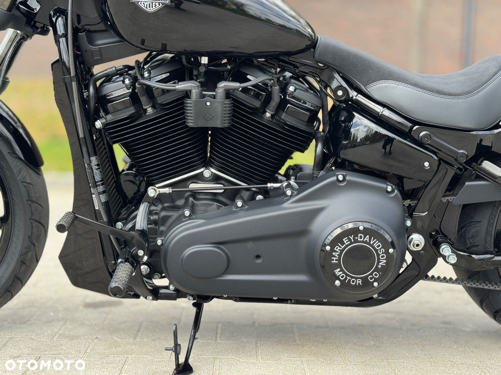 Harley-Davidson Softail Standard - 11