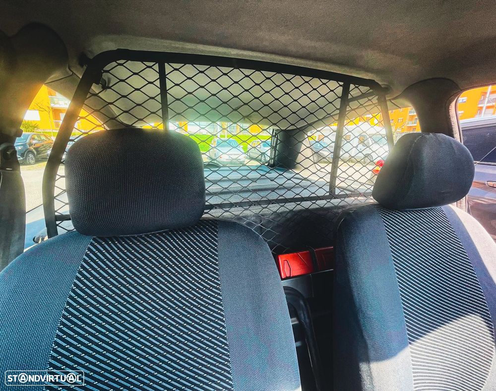 Renault Clio 1.9 D RN - 5