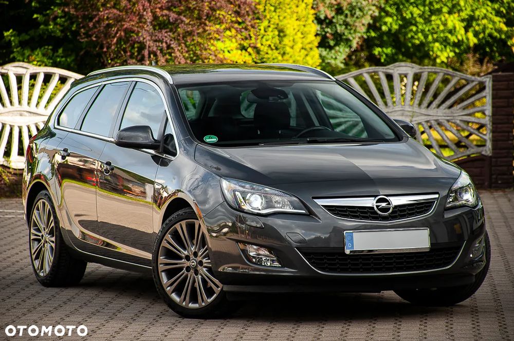 Opel Astra 1.6 Turbo Edition - 26