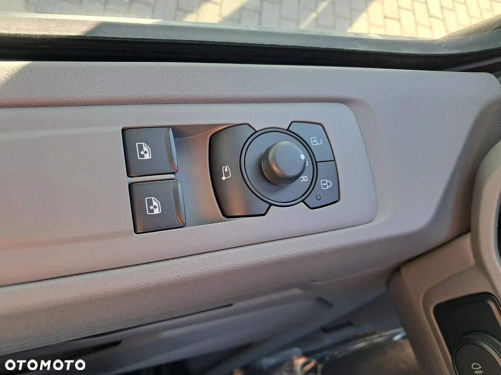 Volkswagen Transporter - 6