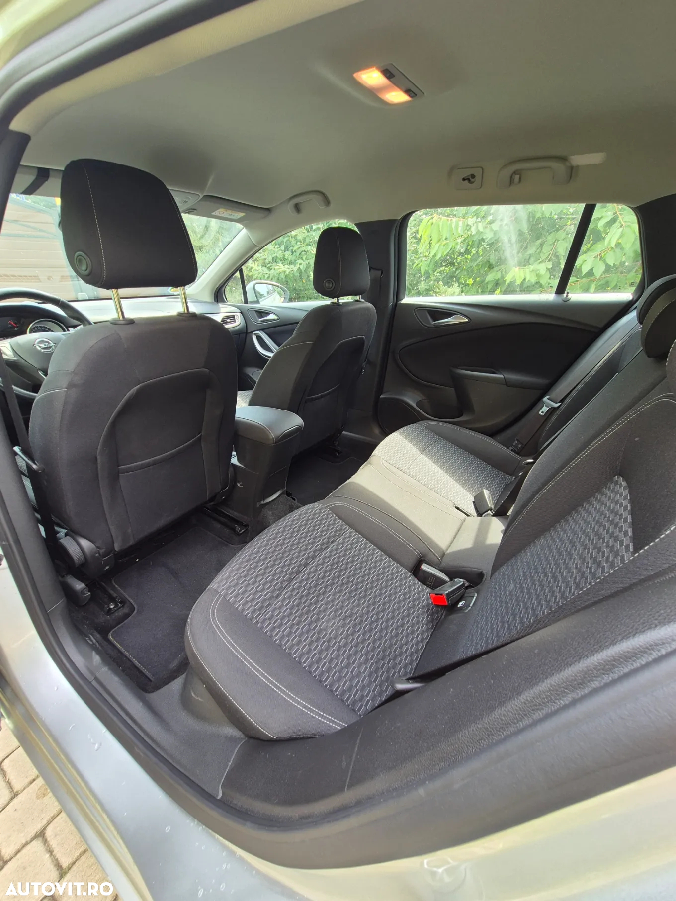 Opel Astra 1.6 CDTI Sports Tourer Active - 9