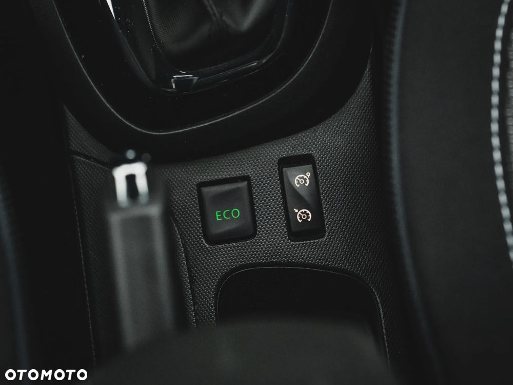 Renault Captur ENERGY TCe 120 EDC LIMITED - 27