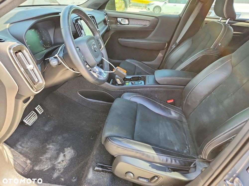 Volvo XC 40 - 8