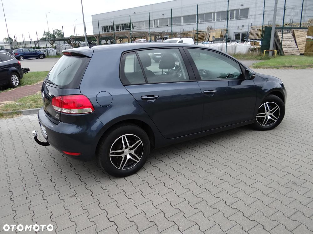 Volkswagen Golf - 16