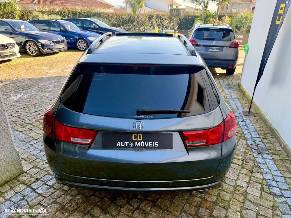 Honda Accord Tourer 2.2 i-DTEC Executive Navi E.Limitada - 18