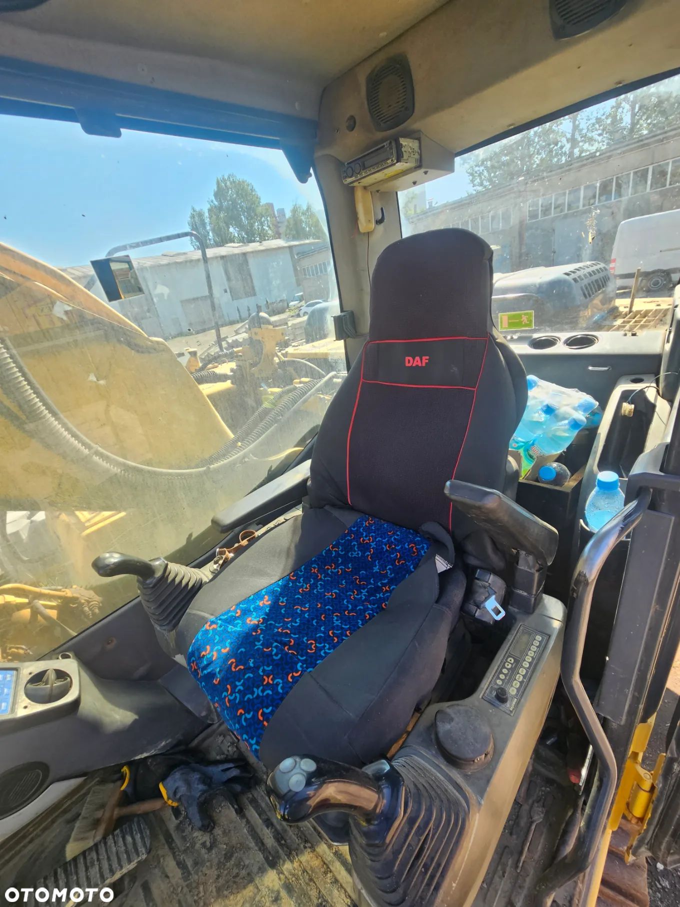 Komatsu PC24ONLC-8 - 13