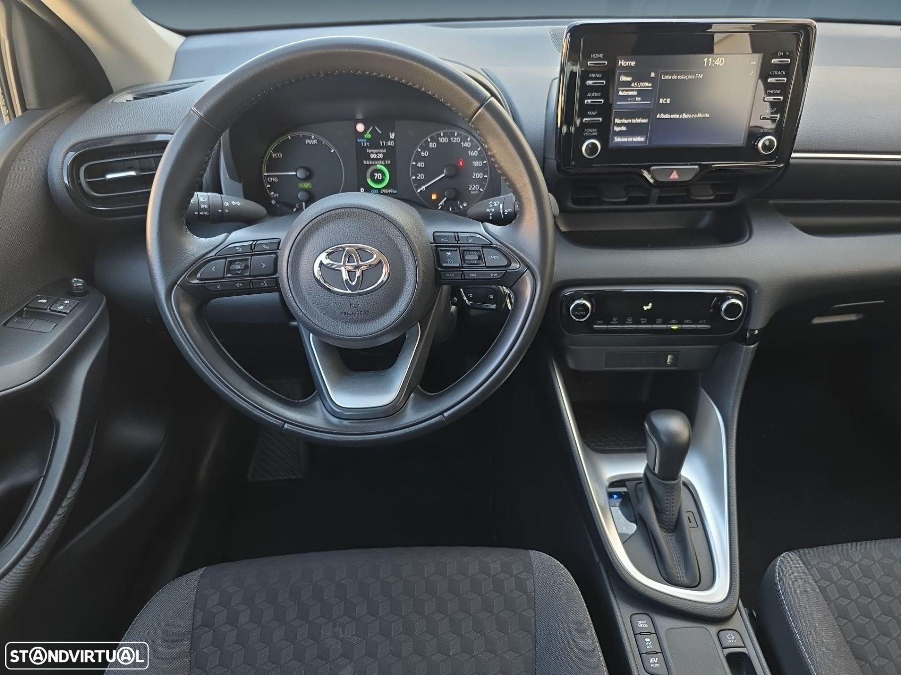 Toyota Yaris 1.5 HDF Comfort Plus - 4