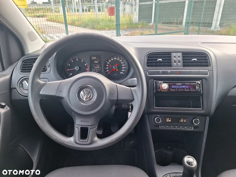 Volkswagen Polo - 10
