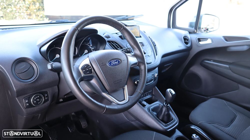 Ford Courier Van - 17