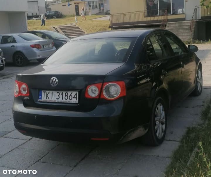 Volkswagen Jetta - 7