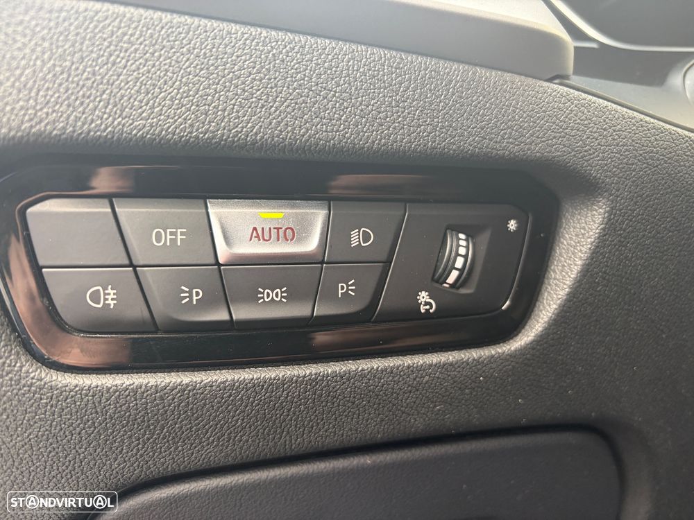 BMW 330 e Auto - 15