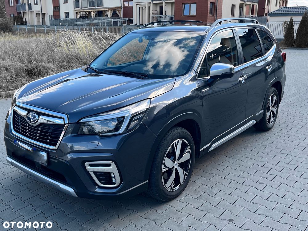 Subaru Forester 2.0i-L Platinum (EyeSight) Lineartronic - 1