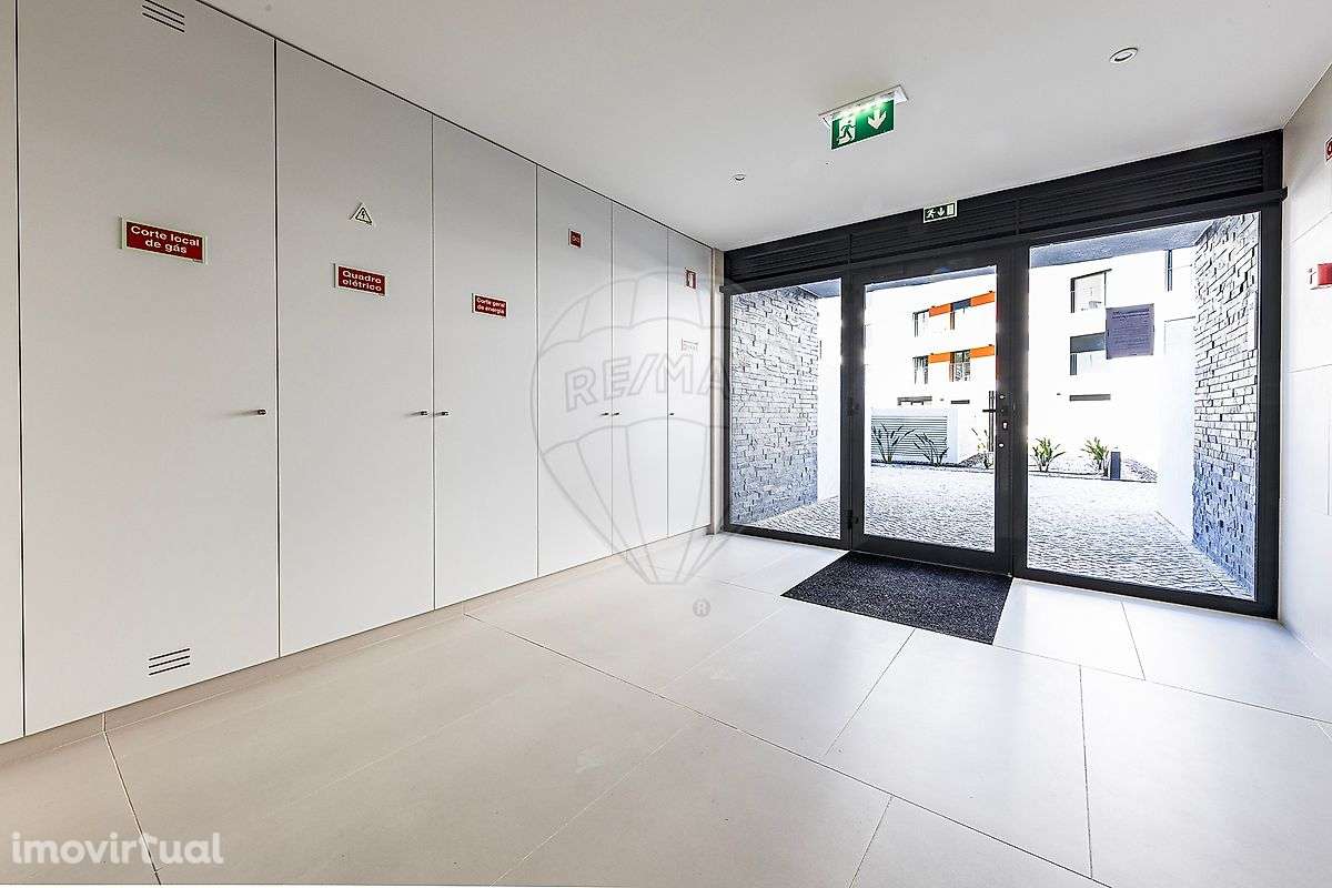 Apartamento T2 para arrendamento - Grande imagem: 2/23