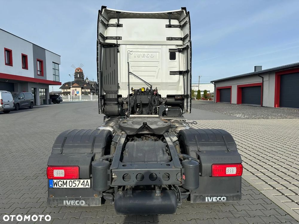 Iveco S-Way - 6
