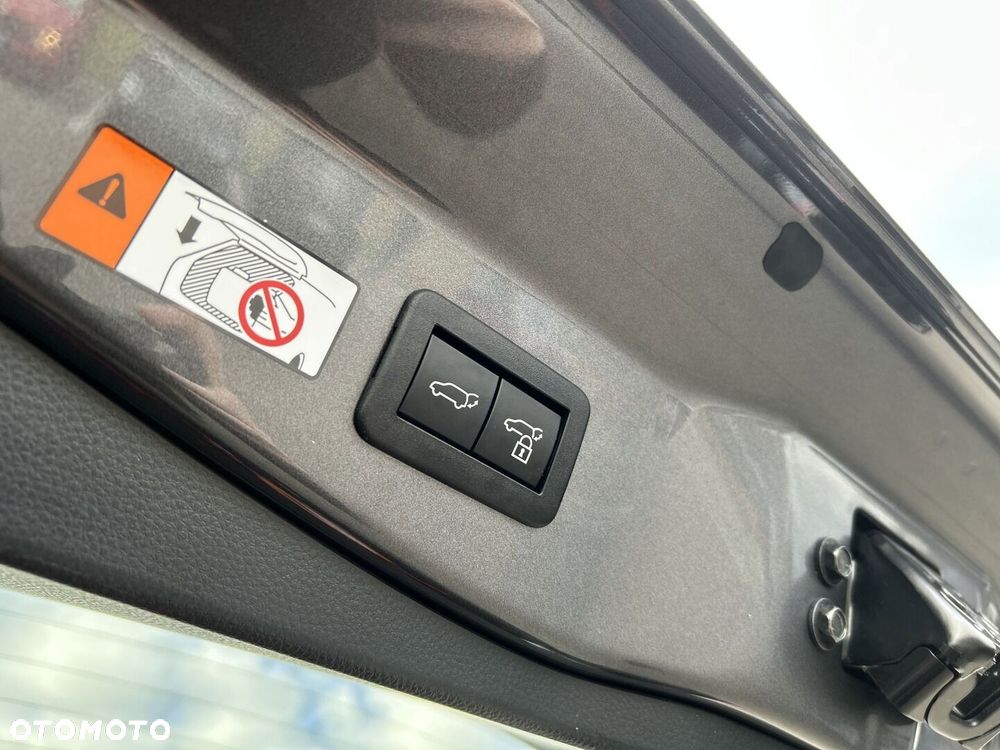 Toyota C-HR 2.0 PHEV Dynamic Force GR Sport - 28