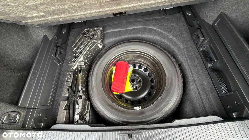 Volkswagen Passat 2.0 TDI SCR DSG - 30