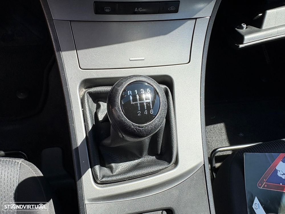 Mazda 3 Hatchback MZ-CD 1.6 Exclusive - 25